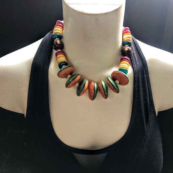 Retro fun statement necklace with amazing colors! - Picture 1 of 8